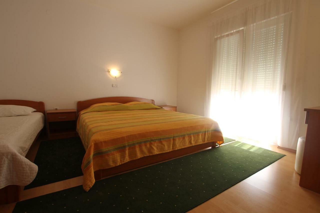 Apartments Macolic Rab Town Kültér fotó