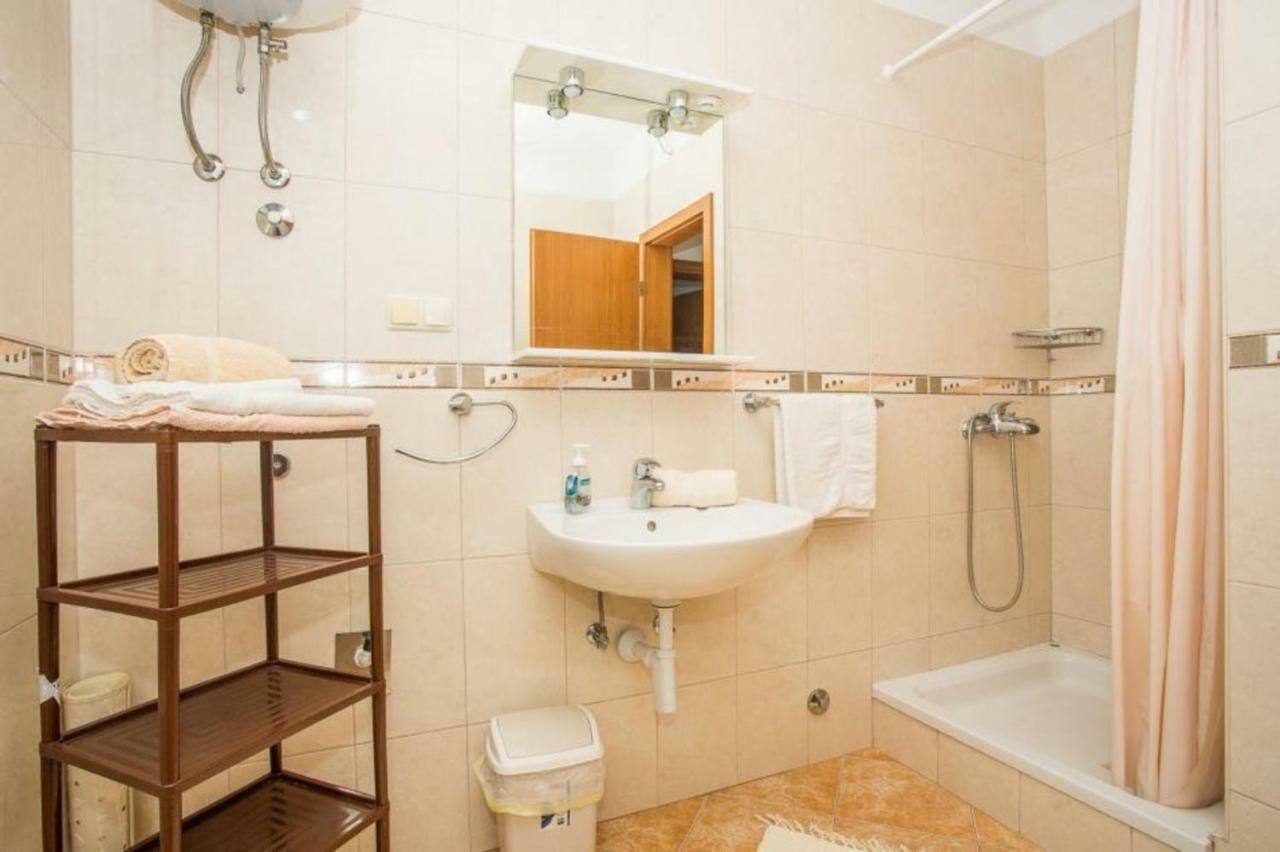 Apartments Macolic Rab Town Kültér fotó